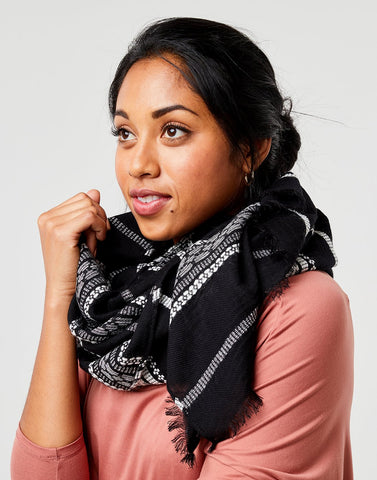 Manitou Scarf: Black